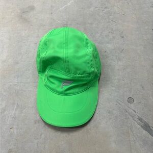 NEW Fabletics ACTIVE Hat Adjustable 5 Panel Perforated Spring Leaf Workout Green